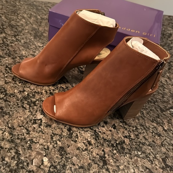 Madden girl naaomi cognac peep toe ankle boot NIB 9 - Picture 4 of 10